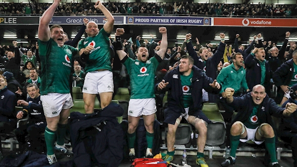 Cian Healy signs new IRFU contract