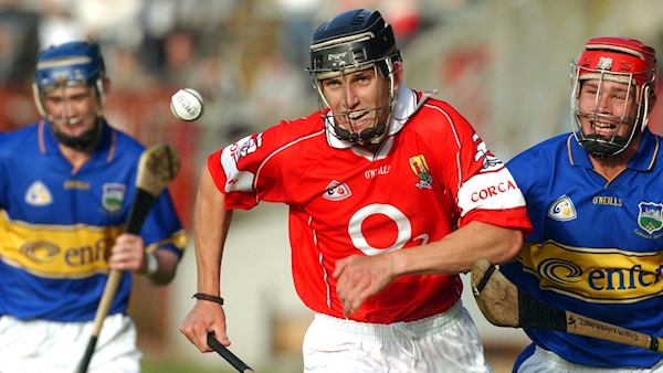Former Cork hurler breaks record in 512km race across 214 mountain peaks