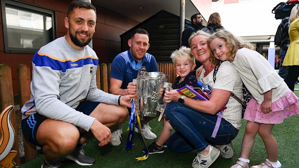 Pics: Tipp's All-Ireland winning hurlers begin celebrations by visiting two Children's Hospitals