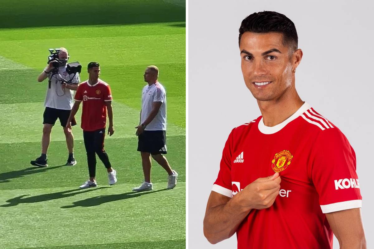 Christiano Ronaldo Returns Manchester United Photos From Old