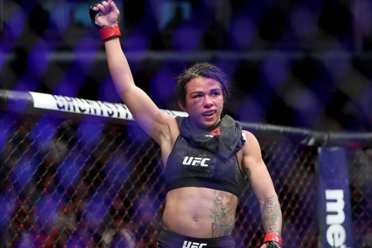 The time an ex-UFC fighter gave x-rated advice to her fans