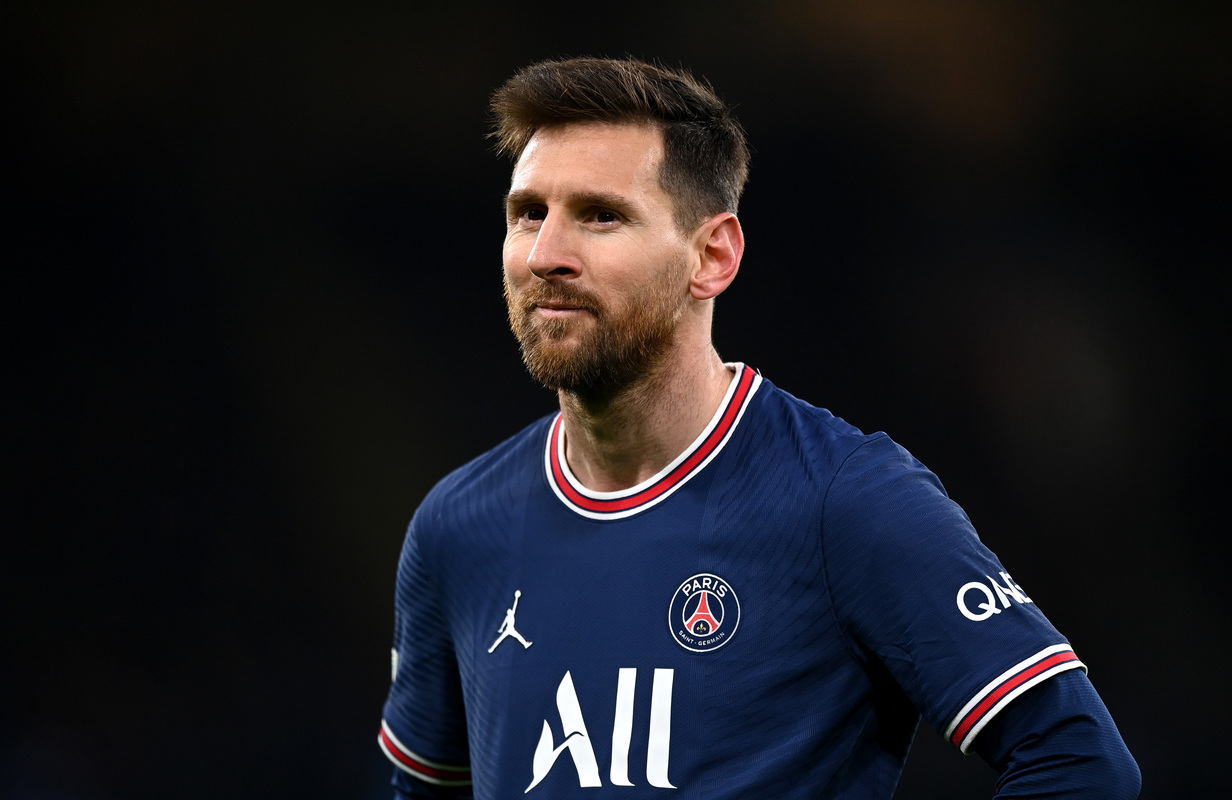 Lionel Messi returns to Paris Saint-Germain training after