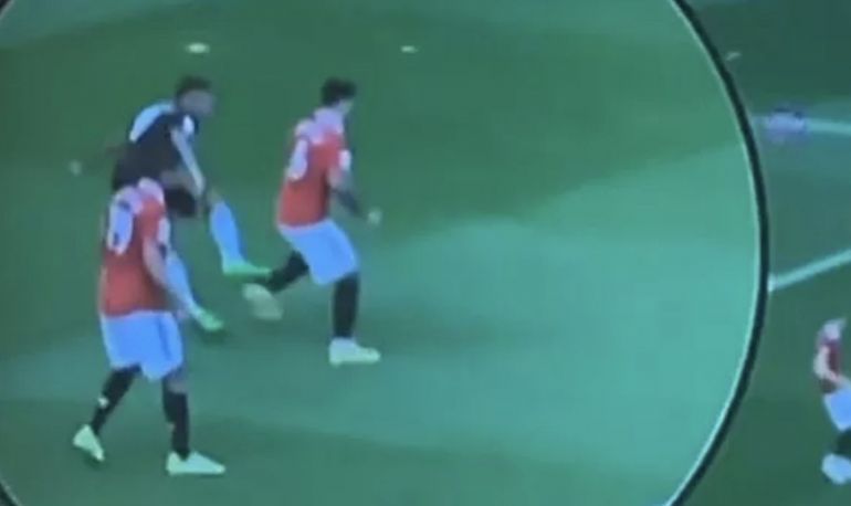 (Video) Surfaces of an Incident Where Gabriel Jesus 100% Should have ...